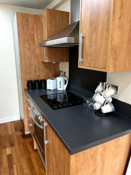 Entire Flat, 2 Bedroom & 2 Bathrooms In Birmingham Ngoại thất bức ảnh
